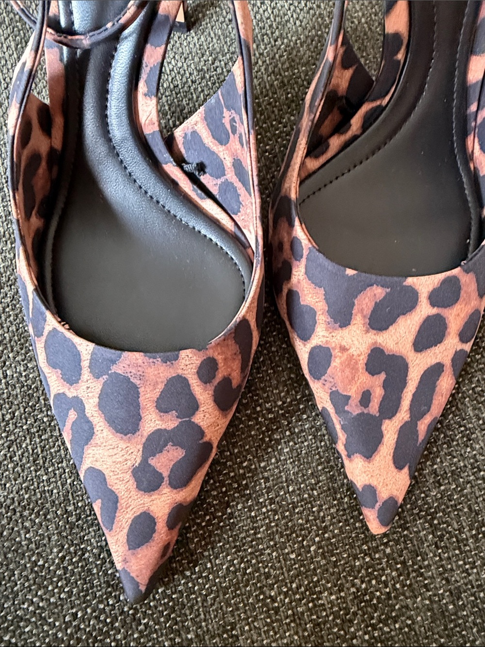 ZARA Leopard-Print Pointed Slingback Heels in Brown and Pink - Picture 2 of 3